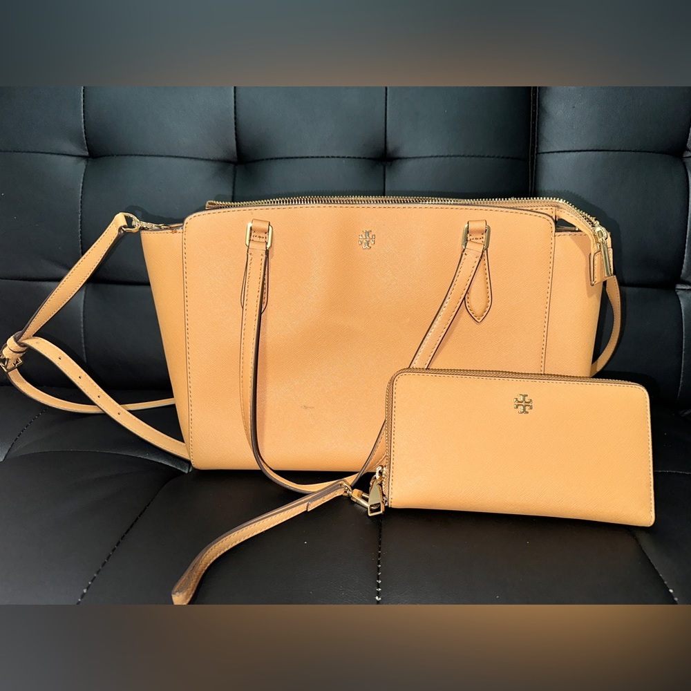Tory Burch purse and wallet